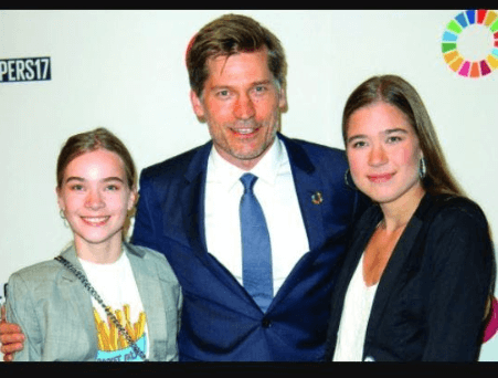 Her husband and daughters
